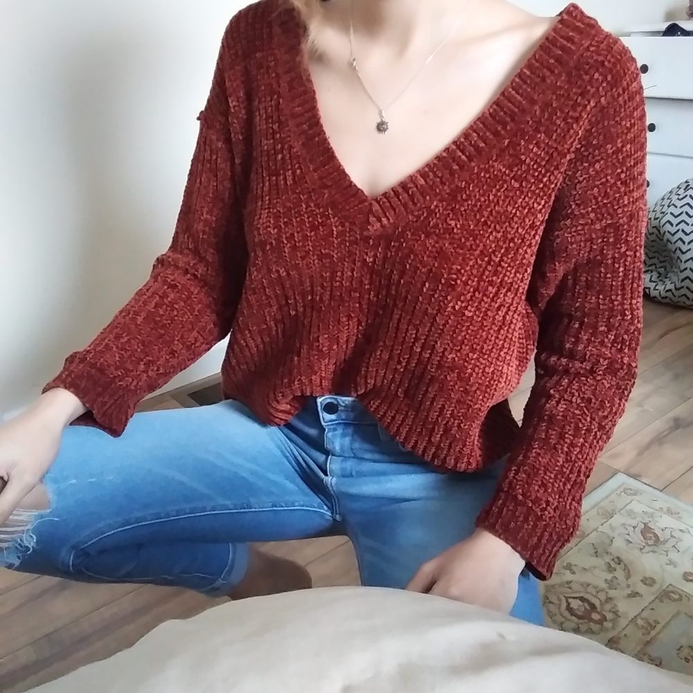 Deep V cushy sweater